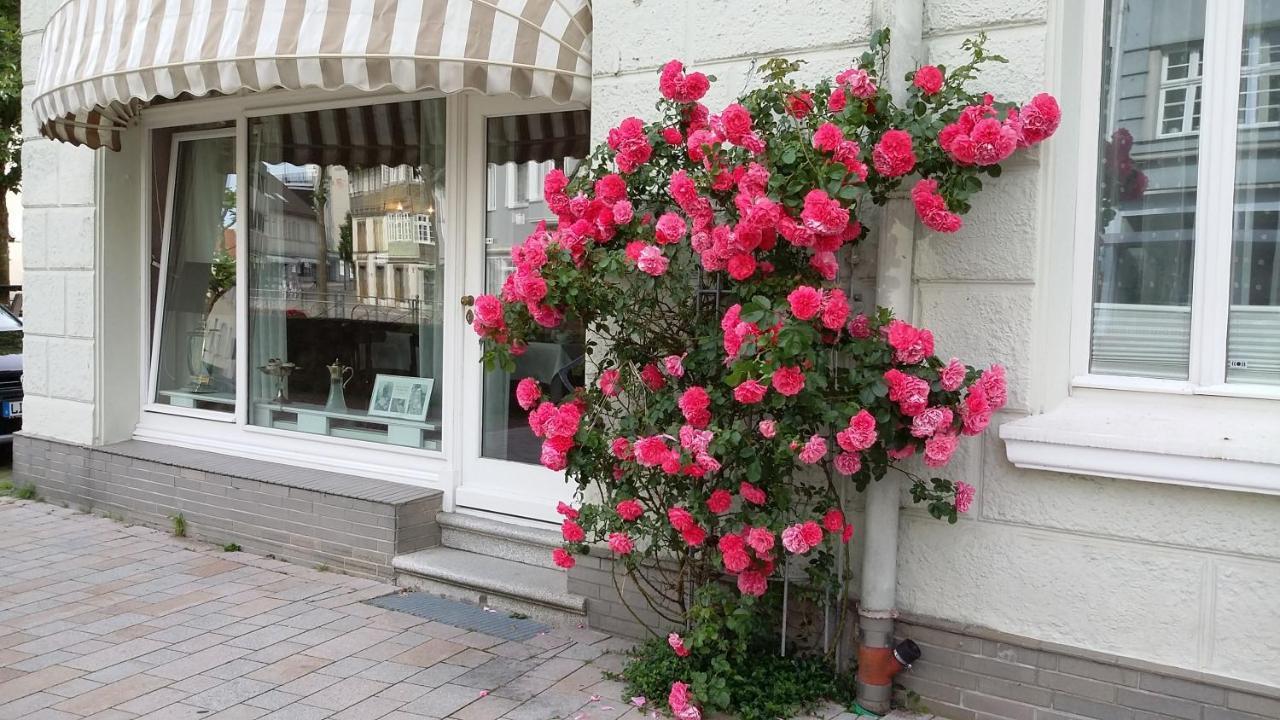 Hotel&Café KleinerGrünauer Bad Salzuflen Extérieur photo
