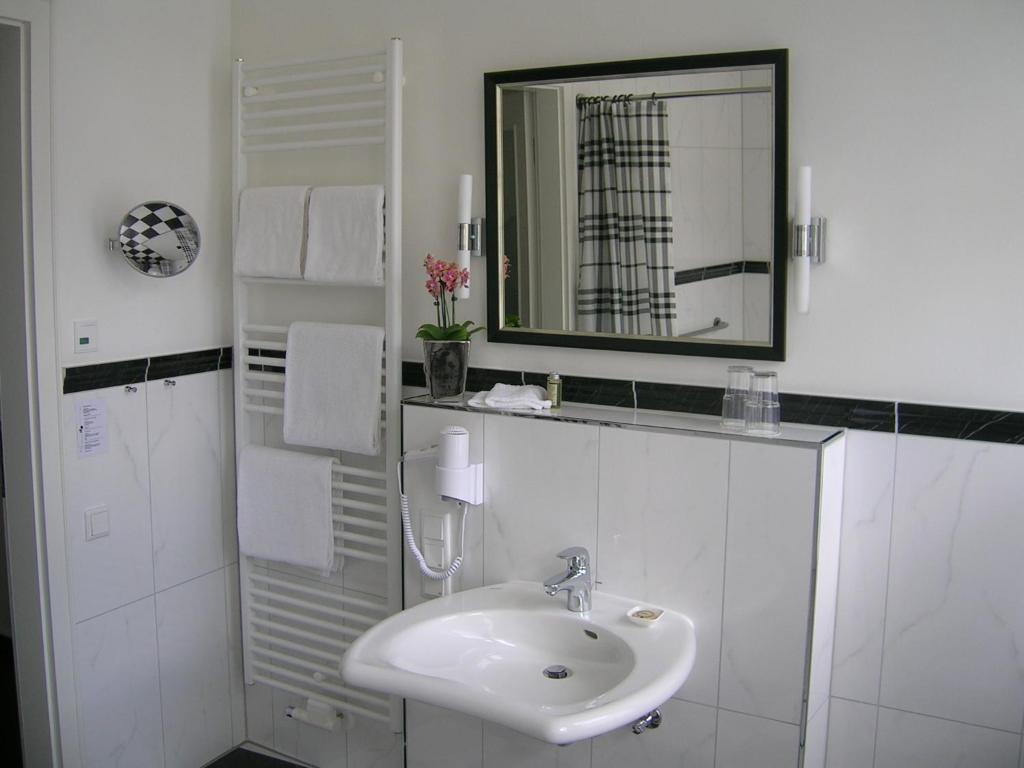 Hotel&Café KleinerGrünauer Bad Salzuflen Chambre photo